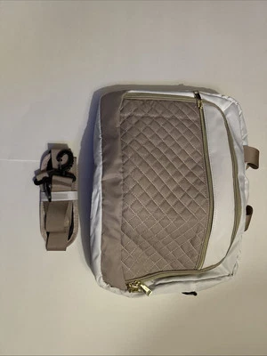 White and pink laptop case - Image 1 of 4