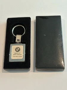 NEW in BOX “BMW” of ANN ARBOR MICHIGAN CAR DEALERSHIP KEYCHAIN RING FOB 👀LQQK👀 - Bild 1 von 3
