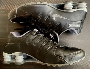 Nike Shox NZ EU 488312 025  Black Wolf Grey Dark Grey  Women's Size 9 EUC - Picture 1 of 7