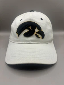 Iowa Hawkeyes Hat Cap Fitted Sz 7 White Zephyr NCAA - Picture 1 of 9