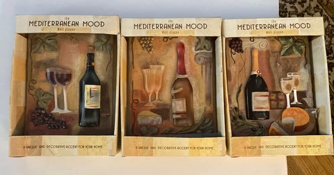 3 Pieces Mediterranean Mood Wall Plaques NIB Cover