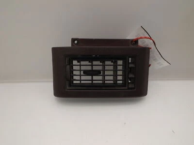 15646358 1988-1994 Chevrolet C / K 1500 Suburban Dashboard Air Vent - Image 1 of 4