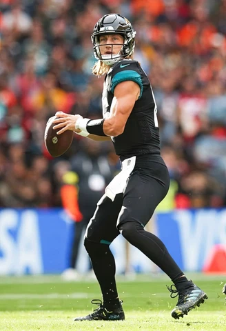 Trevor Lawrence Jacksonville Jaguars 2022 NFL 13"x19" Poster Gloss Print 94AJP Cover