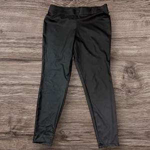Pantalones tórridos para mujer 1 leggings de cuero sintético al tobillo suaves negros ligeros (847) - Imagen 1 de 13