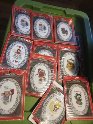 Lote de 10 kits sortidos de ponto cruz de arte de lazer pequeno Natal contado - Imagem 1 de 4