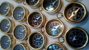 LOT OF 25 PCS NAUTICAL VINTAGE MARITIME GIFT ANTIQUE BRASS POCKET COMPASS - Picture 1 of 5