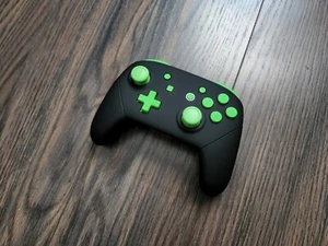 Custom Nintendo Switch Wireless Pro Controller - Black/Green - Picture 1 of 4