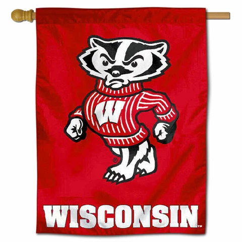 Wisconsin Badgers UW University College House Flag Cover