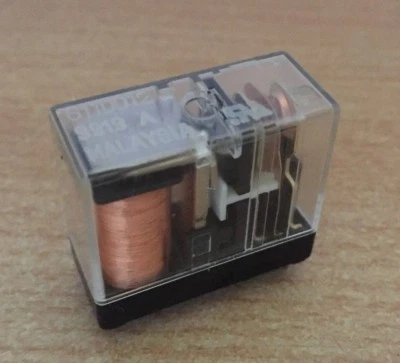 Power Relay  12VDC  10A  SPDT  Through Hole   Fujitsu - FBR611D012       Z2107 - Image 1 of 3