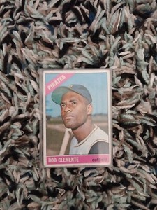 ORIGINAL ROBERTO CLEMENTE CARD!! WOW!!!