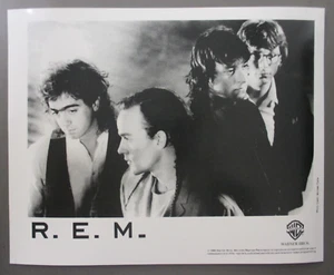 R.E.M. black & white 8 X 10 promo photo REM - 1988 ! - Picture 1 of 1