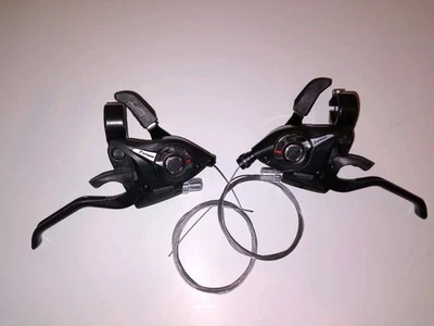 Shimano 7x3 Speed Trigger Shifter / Brake Lever Combo - Image 1 of 4