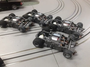 (1) TYCO SILVER HUB  440 NARROW  HO SLOT CAR CHASSIS NEW OLD STOCK. !!!FREE SHIP - Picture 1 of 3