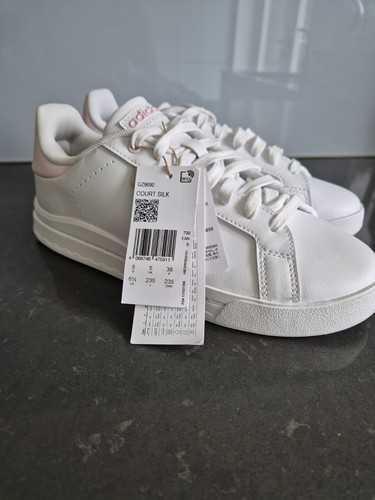 Scarpe da tennis Adidas da donna corte in seta taglia UK 5
