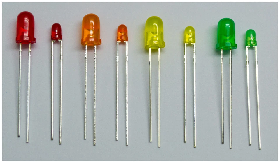 Leds Colore E Quantità a Scelta! Rosso Arancione Verde Giallo 3mm 5mm LED Diffus - Immagine 1 di 1