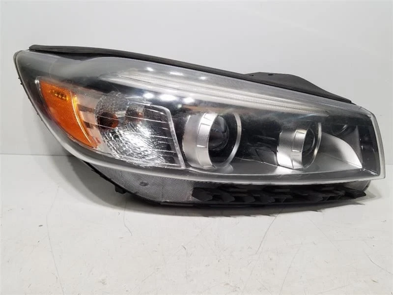 Faro de pasajero tipo bombilla halógena detalles LED para Kia Sorento 16-18 OEM Foto 1 de 4