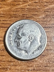 ERROR DIME ROOSEVELT DIME WEAK STIKE OR SET OF COIN - Picture 1 of 4