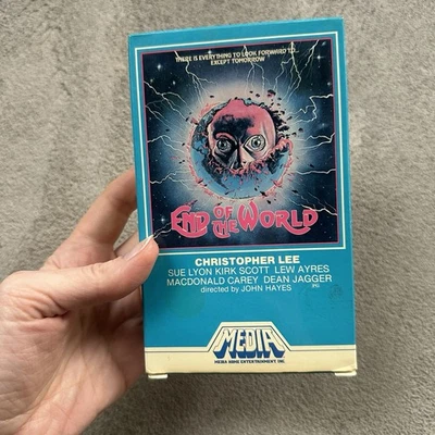 End Of The World Betamax Beta Sci Fi Horror Christopher Lee Meda John Hayes - Image 1 of 4