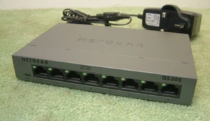 Netgear GS308 8 Port Gigabit Network Switch Hub Internet Splitter with PSU - Picture 1 of 5