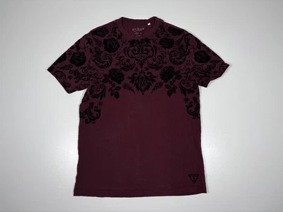 Camiseta Guess Mujer Pequeña Granate Negra Floral Terciopelo Gráfico Camiseta Informal Foto 1 de 4