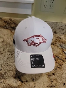 Arkansas Razorbacks Nike Hat Cap M/L On-Field White Team Issue Swoosh Flex NEW - Picture 1 of 8