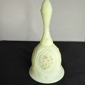 Vintage Fenton Yellow Custard Glass Bell Hand Painted And Signed - Picture 1 of 6