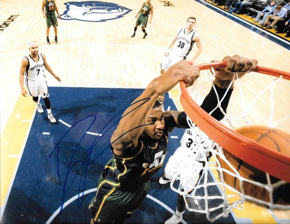 GFA Utah Jazz * DERRICK FAVORS * Foto firmada 8x10 certificado de autenticidad D1 Foto 1 de 1
