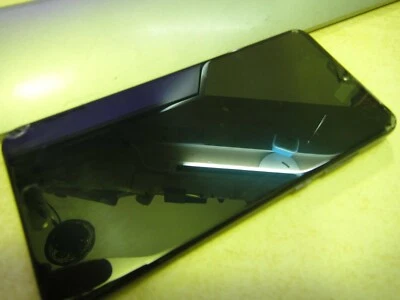 Huawei P20 Pro pantalla y parte atras rotas para recambios España - Imagen 1 de 4