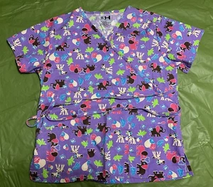 Elephant/Zebra/Hearts Scrub Top Medium Animals Womens - Picture 1 of 5