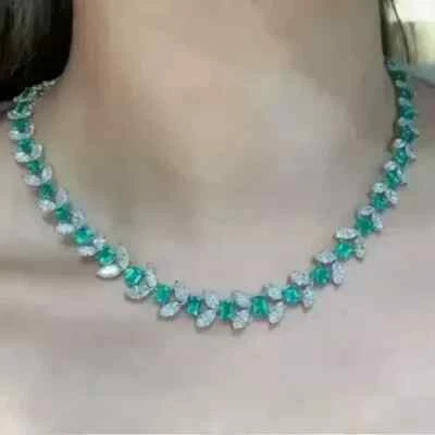 "Collar de tenis de diamantes esmeralda creado en laboratorio de esmeraldas de 24 quilates enchapado en oro de 18 quilates Wh" Foto 1 de 3