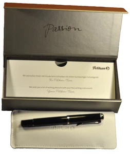 Pluma Estilográfica "Pelikan" Clásica M 205 Negra y CT Alemana c.2019 "M" Nueva en Caja con Estuche - Imagen 1 de 23