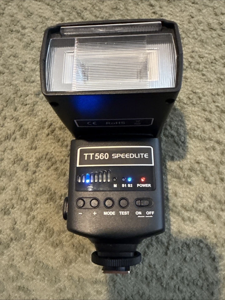 Flash Speedlite Neewer TT560 para Canon Nikon Sony Panasonic Olympus Samsung DSLR Foto 1 de 4