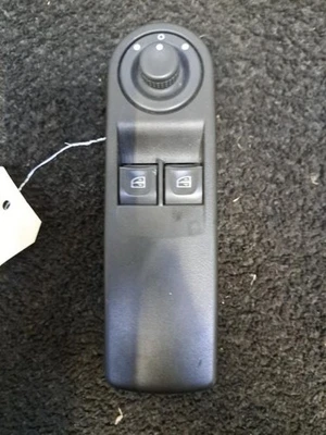 Interrupteur de leve vitre avant gauche RENAULT CLIO 4 PHASE 1 254118044R - Photo 1/4