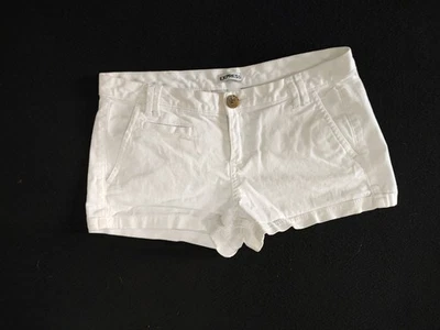 Express Shorts Women's  chino White Low Rise shorts size 0 - Image 1 of 2