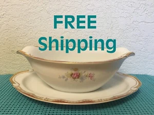 Fine SEYEI China Gravy Boat with Attached Underplate BURGUNDY (Crafted in Japan) - Picture 1 of 6