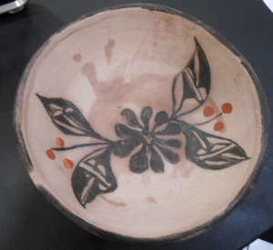 Rare 1930's Lupe B. Tenario Kewa (Formerly Santo Domigo Pueblo) Pottery Bowl - Picture 1 of 9