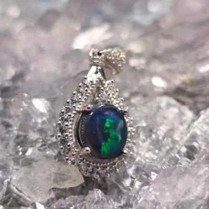 "Evorbia" Lightning Ridge Black Opal 1.80 ct 925 Silver Pendant - Picture 1 of 7