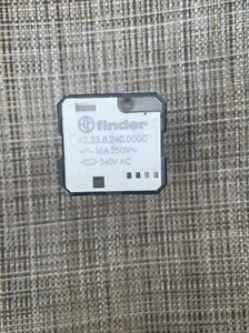 62.33.8.240.0000, Plug-In Power Relay, 3PDT, 16A , 240V AC coil, AgCdO contact - Picture 1 of 3