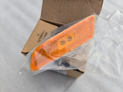 Conjunto de lámpara marcadora lateral izquierda Hyundai Sonata 20-23 OEM nuevo 921A1-L0300 Foto 1 de 4