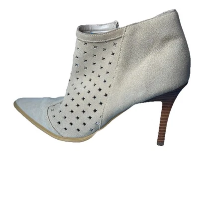Botines de Tacón Stilleto Cuero Superior Beige Gamuza Talla 10 Por Newport News Foto 1 de 4