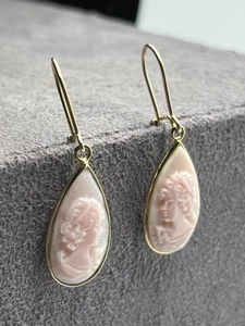 Orecchini 14kt Con Cammeo In Conchiglia Rosa 20mm A Goccia - Imagen 1 de 4