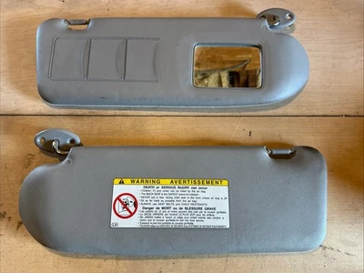 Juego de 2 parasoles SR5 2001-2004 Toyota Tacoma OEM, conductor izquierdo derecho pasajero Foto 1 de 3