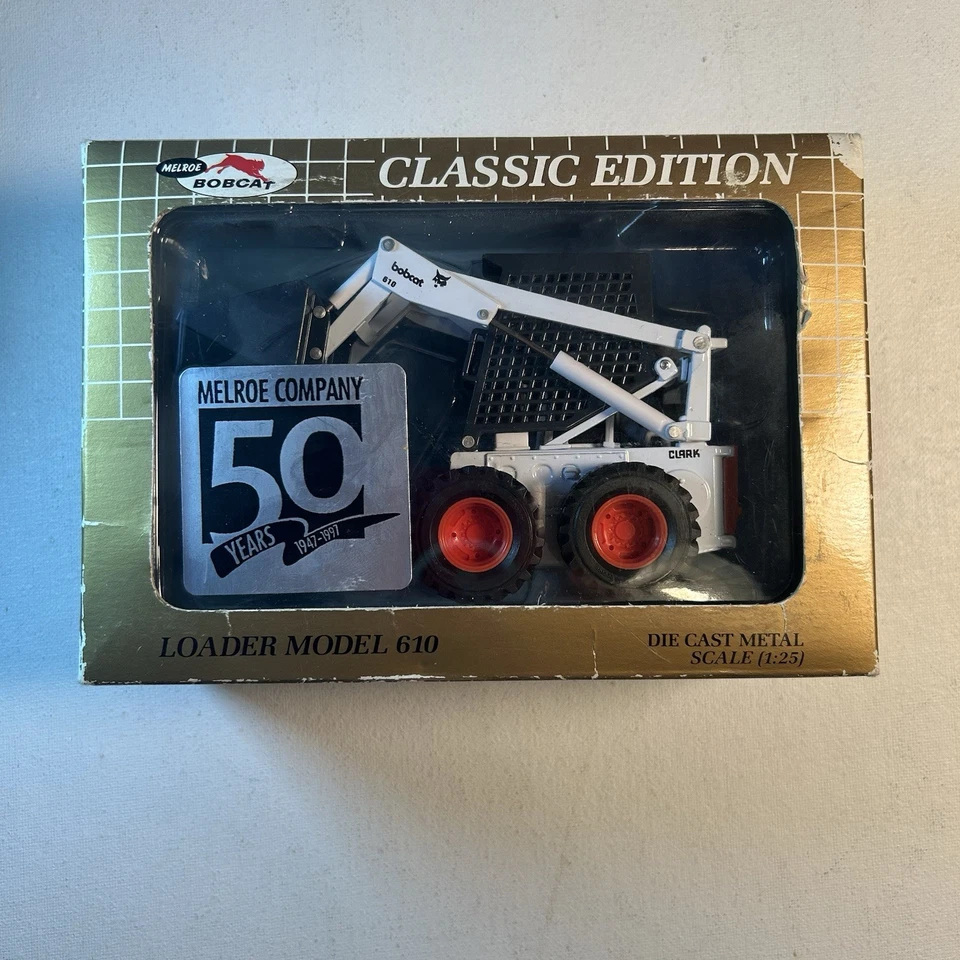 Melroe Bobcat Loader Model 610 Classic Edition 1997 die cast NEW - Image 1 of 4