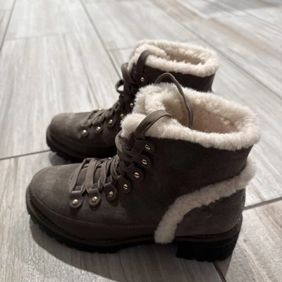 Botas Tory Burch Cooper de gamuza de oveja para mujer 7M Foto 1 de 4