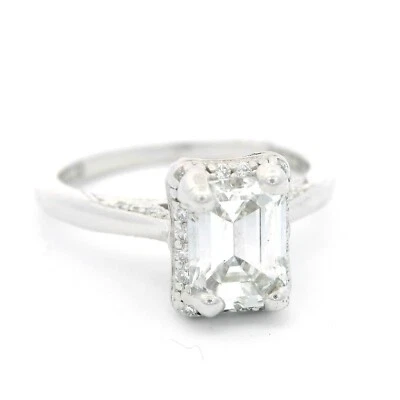 Anillo de compromiso Tacori de oro de 18 quilates con diamante GIA talla esmeralda de 1,37 CTW Foto 1 de 4