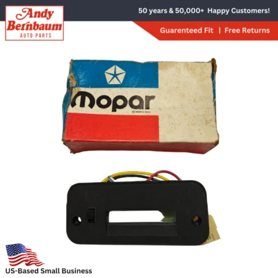 Dodge Plymouth Chrysler Coronet Fury 1975-1979 mapa lámpara luz 3746035 nuevo en stock Foto 1 de 4