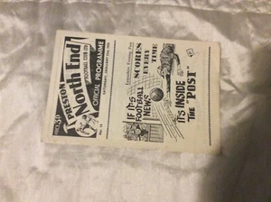1956/7 Div 1 Preston North End V Manchester United 12 - Imagen 1 de 1