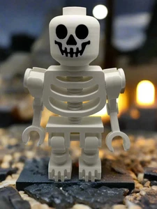 3D Printed LEGO Skeleton Large Scale 8.5"- 9.5" Minifigure - Picture 1 of 4