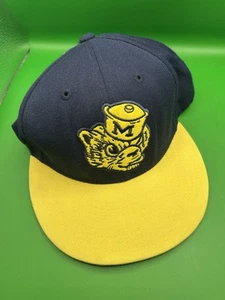 Adidas Universidad de Michigan Mascota SnapBack Sombrero Wolverines Maíz y Azul - Imagen 1 de 5