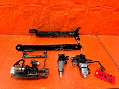 09-15 INFINITI G37 CONVERTIBLE - DRIVER LEFT SEAT RAIL WITH ALL MOTORS - OEM 310 - Image 1 of 4